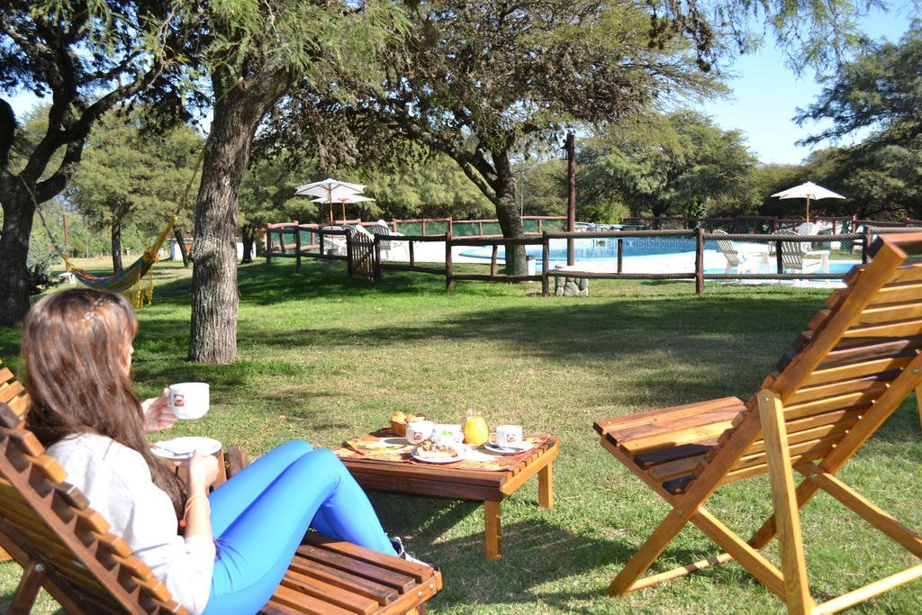 Cabanas Los Algarrobos فيلا جنرال بيلجرانو المظهر الخارجي الصورة